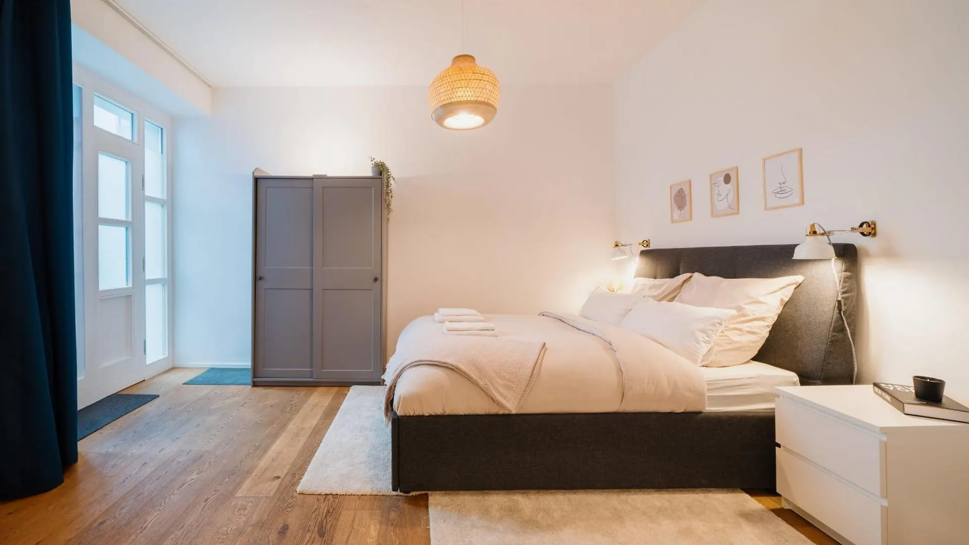 아파트 Homely Berlin - Super Modern, City Center, Rosenthalerplatz