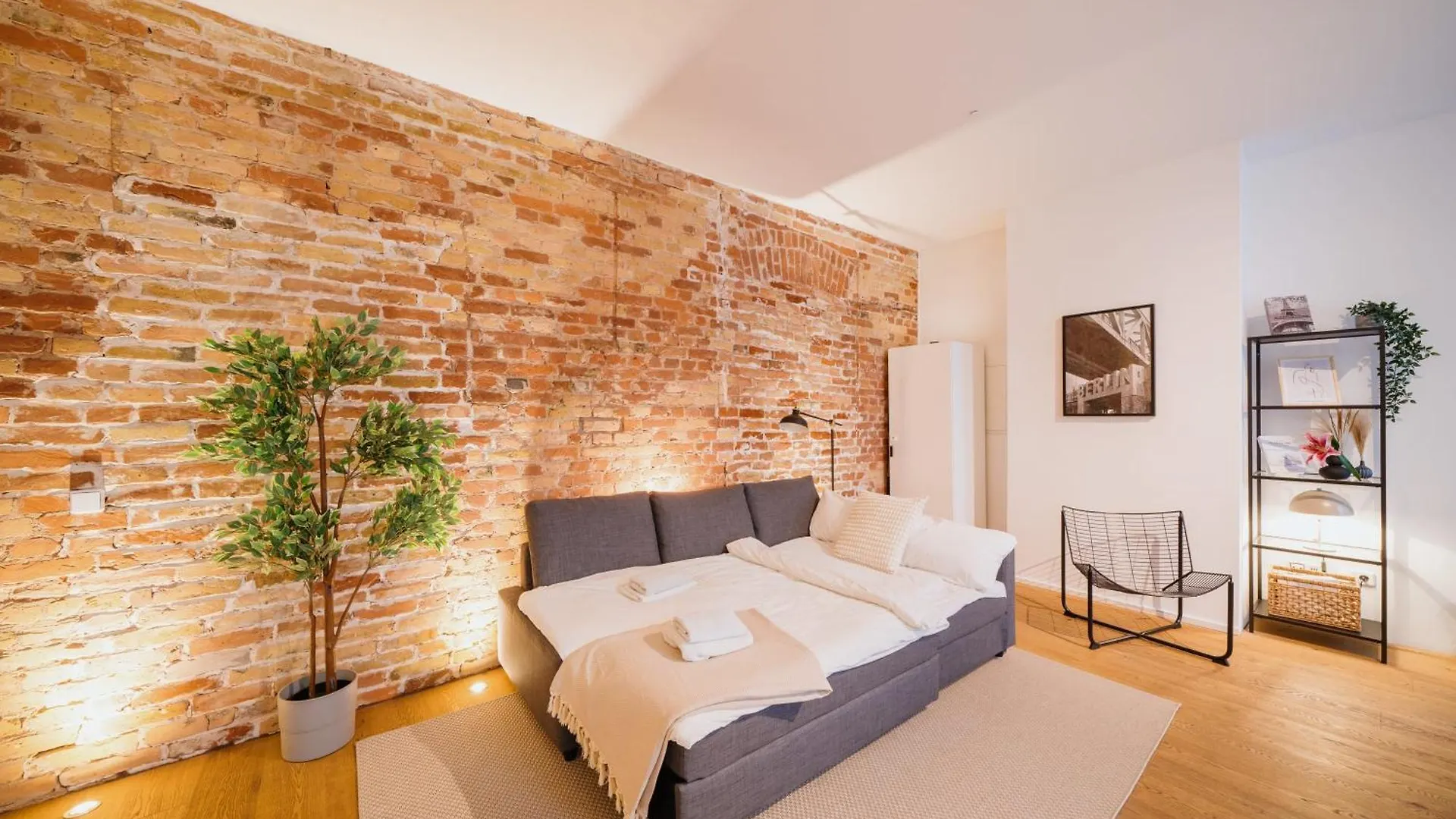 Homely Berlin - Super Modern, City Center, Rosenthalerplatz 0*,